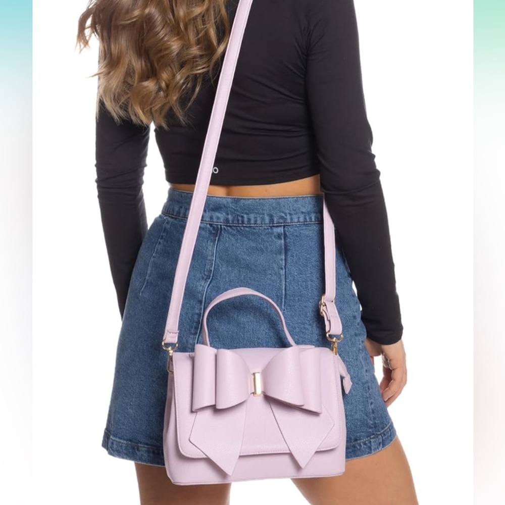 NWT-Adorable Pink Pebbled Vegan Bag w/ Cute Pink Bow. Crossbody π - Picture 3 of 11